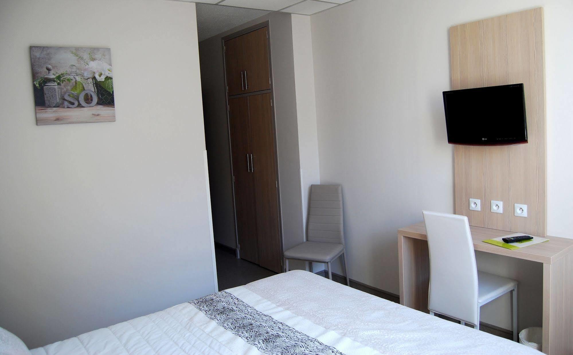 Logis Restaurant Du Midi - Centre Hotel Rodez
